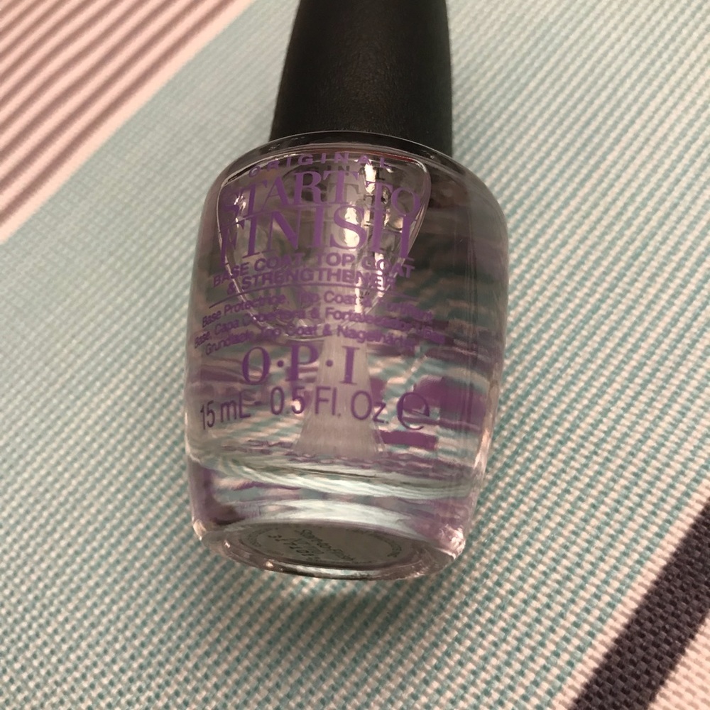 🚫🚫Sold🚫🚫Opi top coat and rapid dry